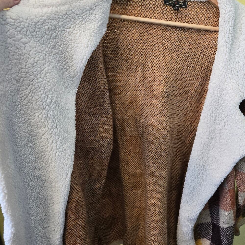 Lety & Me 1X Fleece Collar Brown Plaid Cardigan/Jacket [0271] - Picture 4 of 10